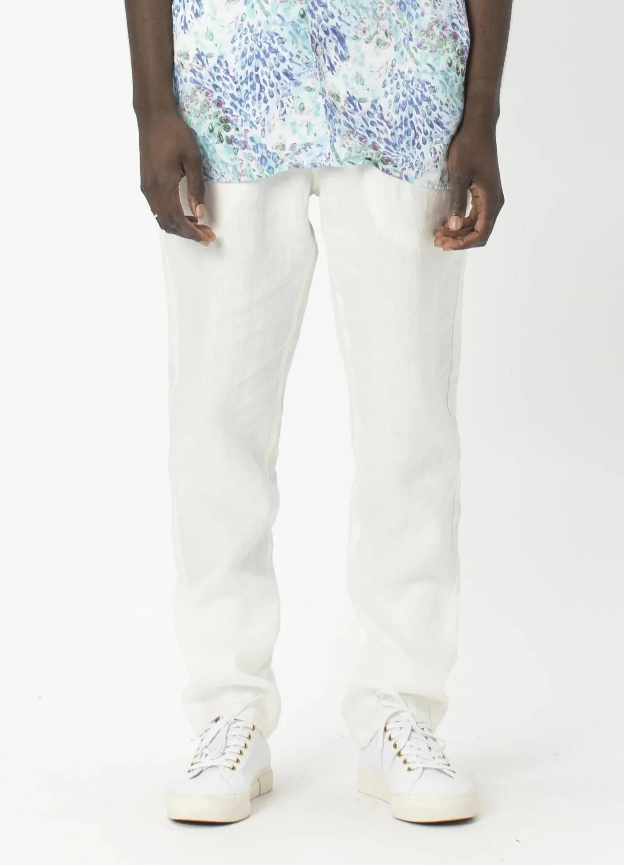 B.Relaxed Pant White Linen