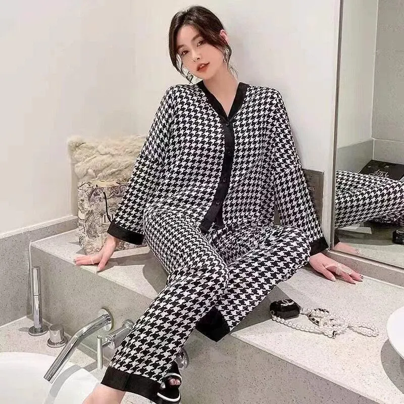 Chic Ice Silk Long Sleeve Pajama Set for Women - Spring Elegance