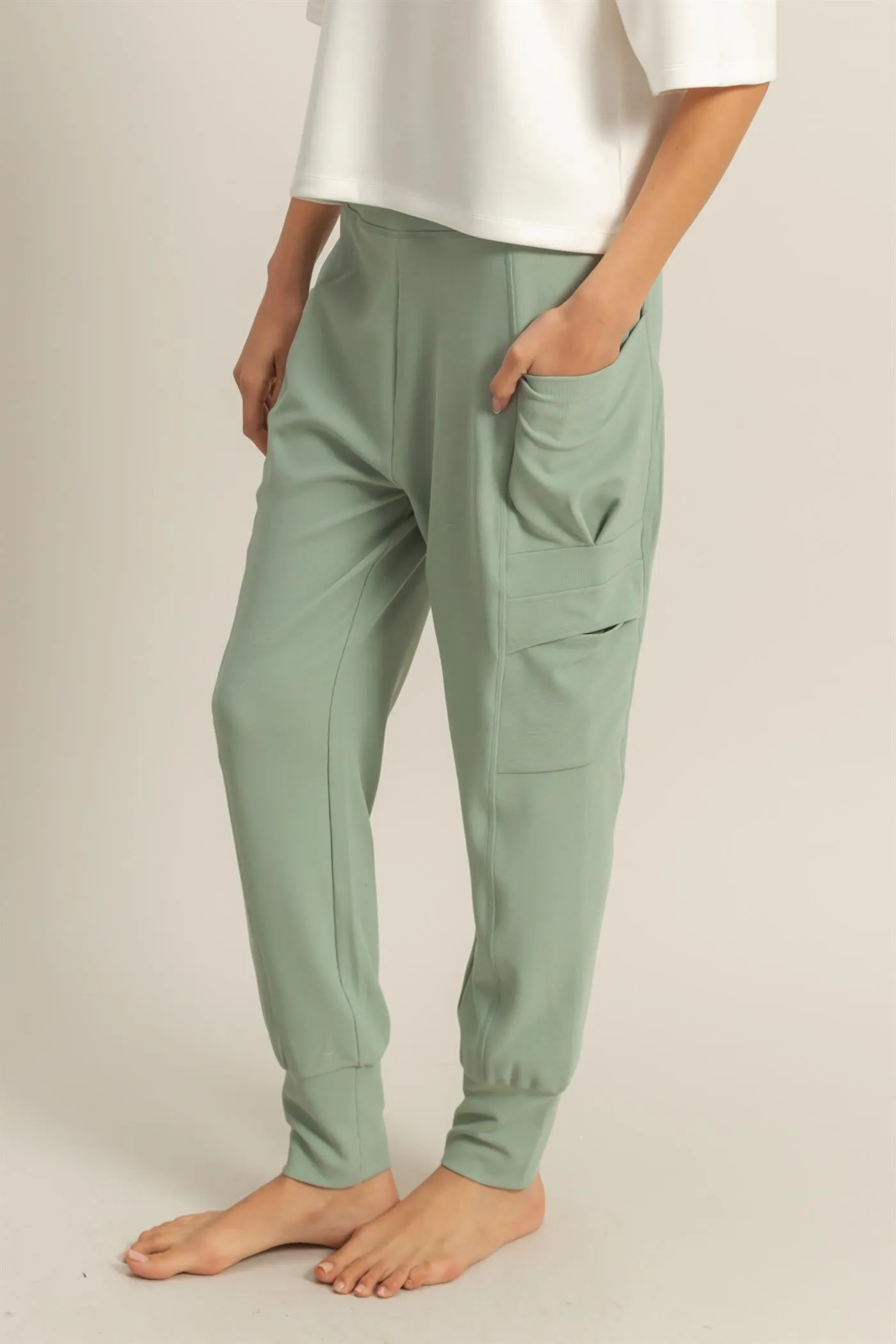 DZ25A677-High-Waist Pocket Detail Comfy Sweatpants