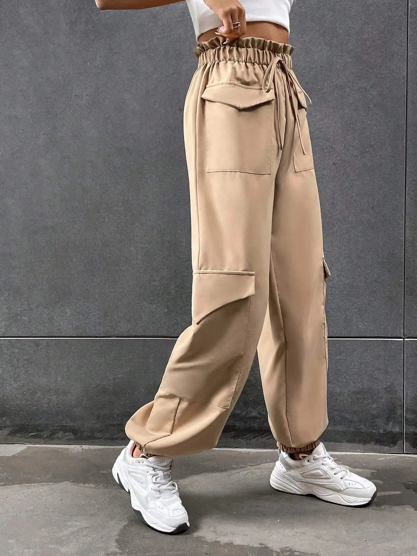 Elastic Knot Detail Pants With Pocket