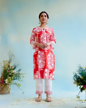 Hibiscus Floral Cotton Linen Kurta with 
Lace Detailing and Embroidered Sleeves 
with Narrow Pants