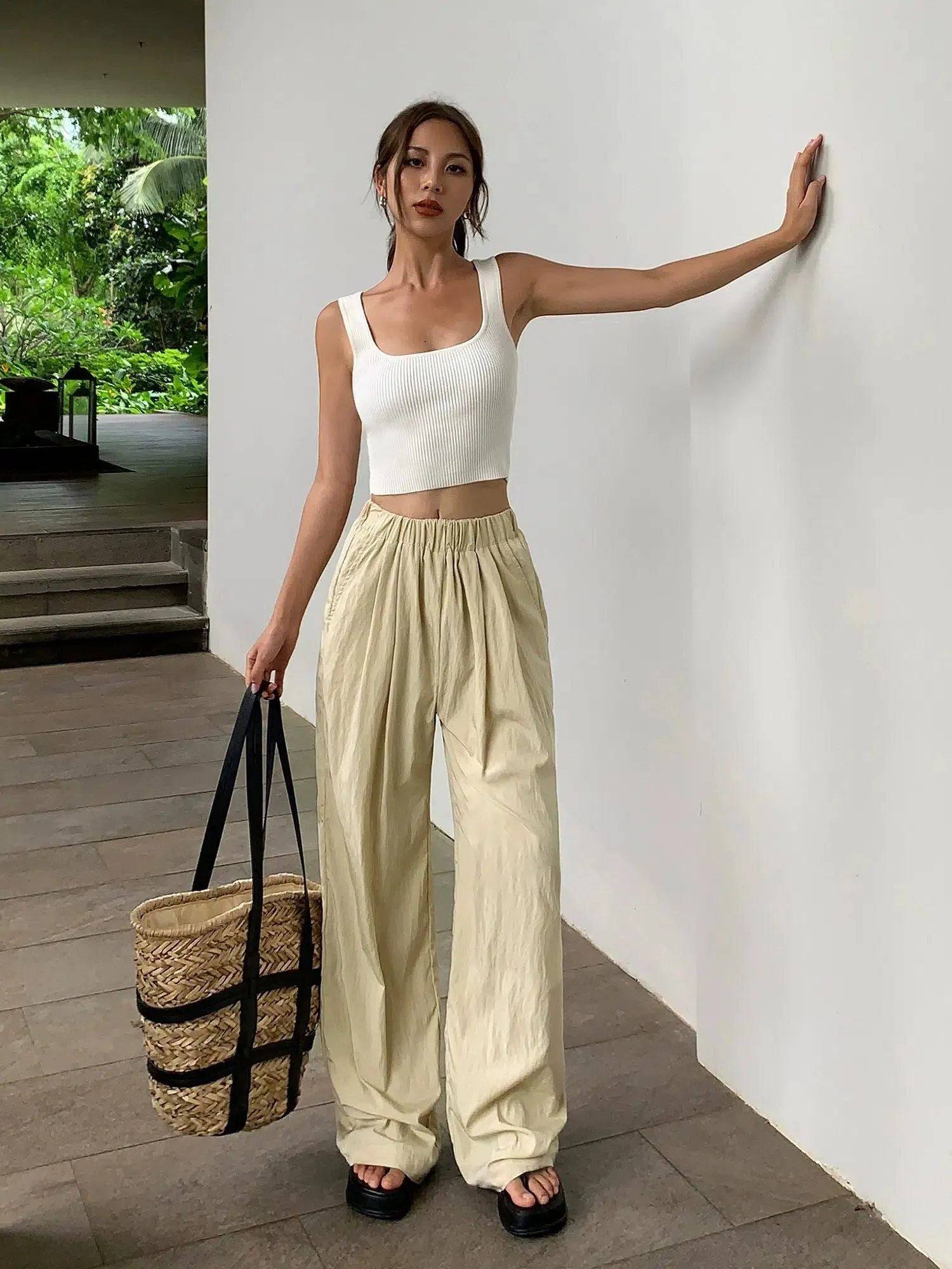 Lightweight Wide Leg Pants