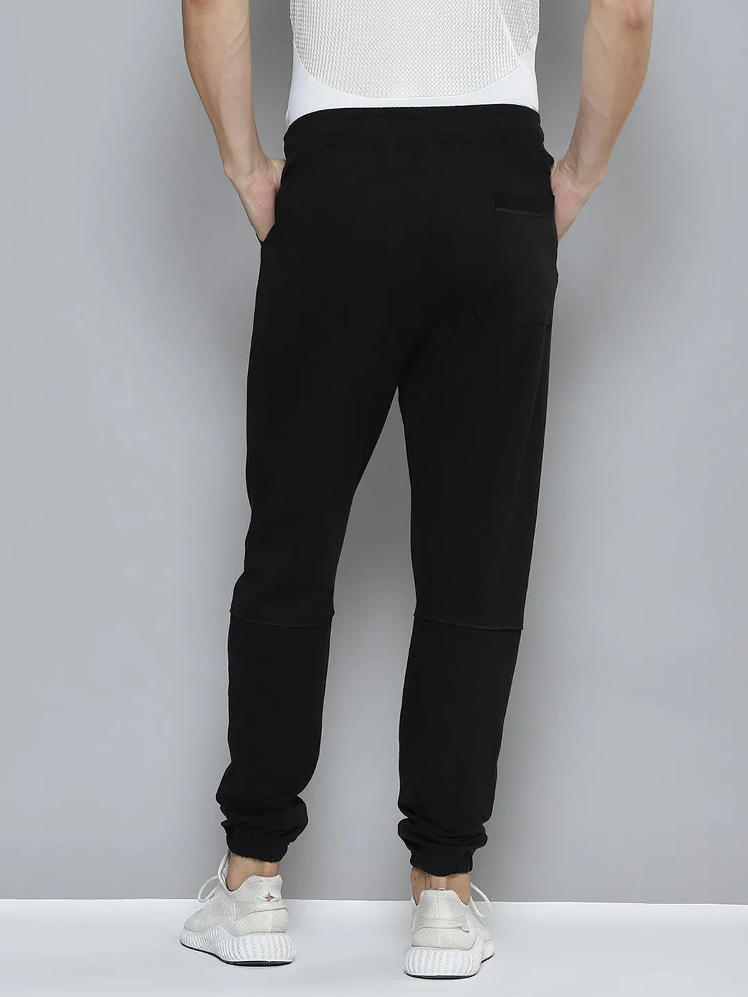 Men Black Solid Relaxed Fit Gym Joggers