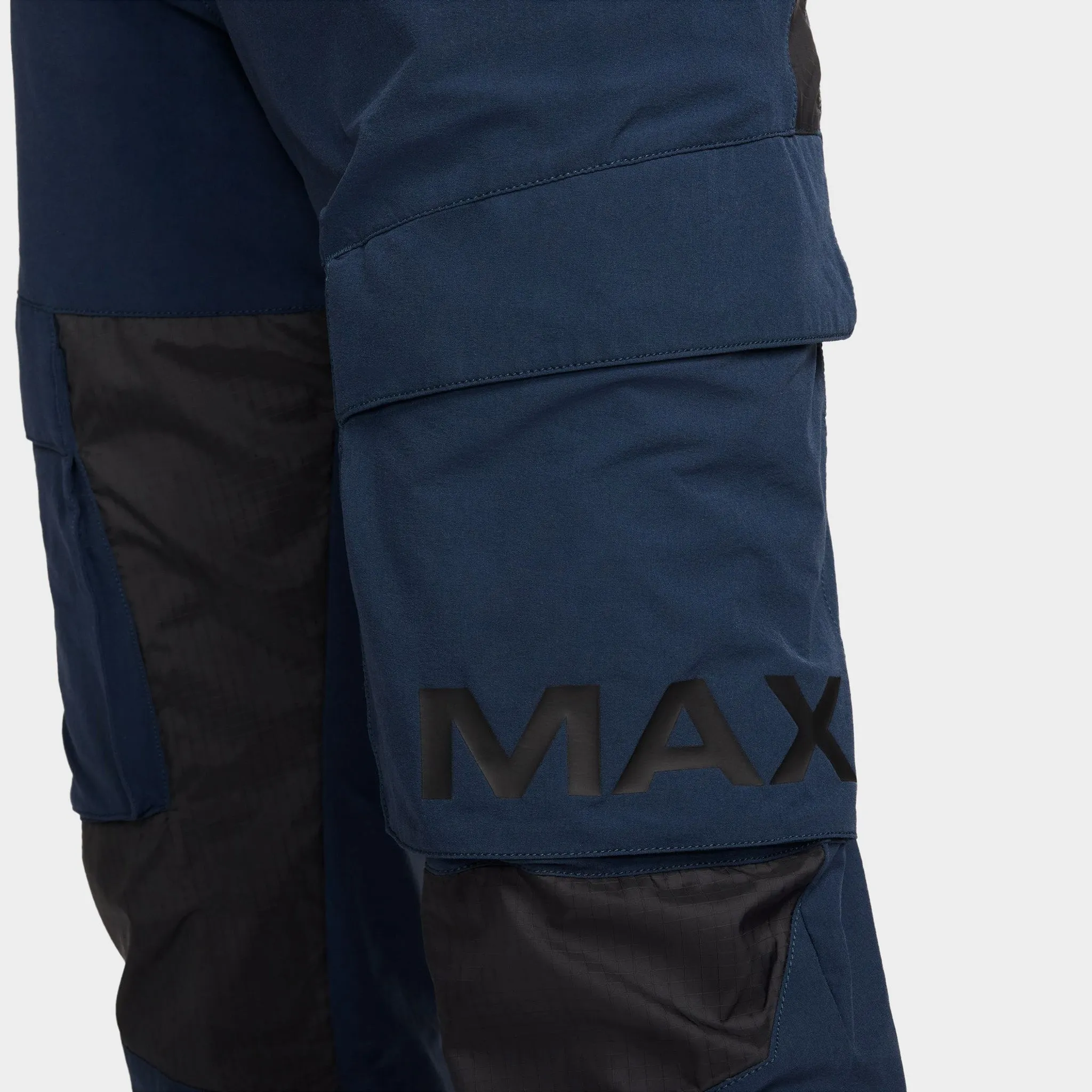 Nike Sportswear Air Max Woven Cargo Pants Armory Navy / Dk Smoke / Black