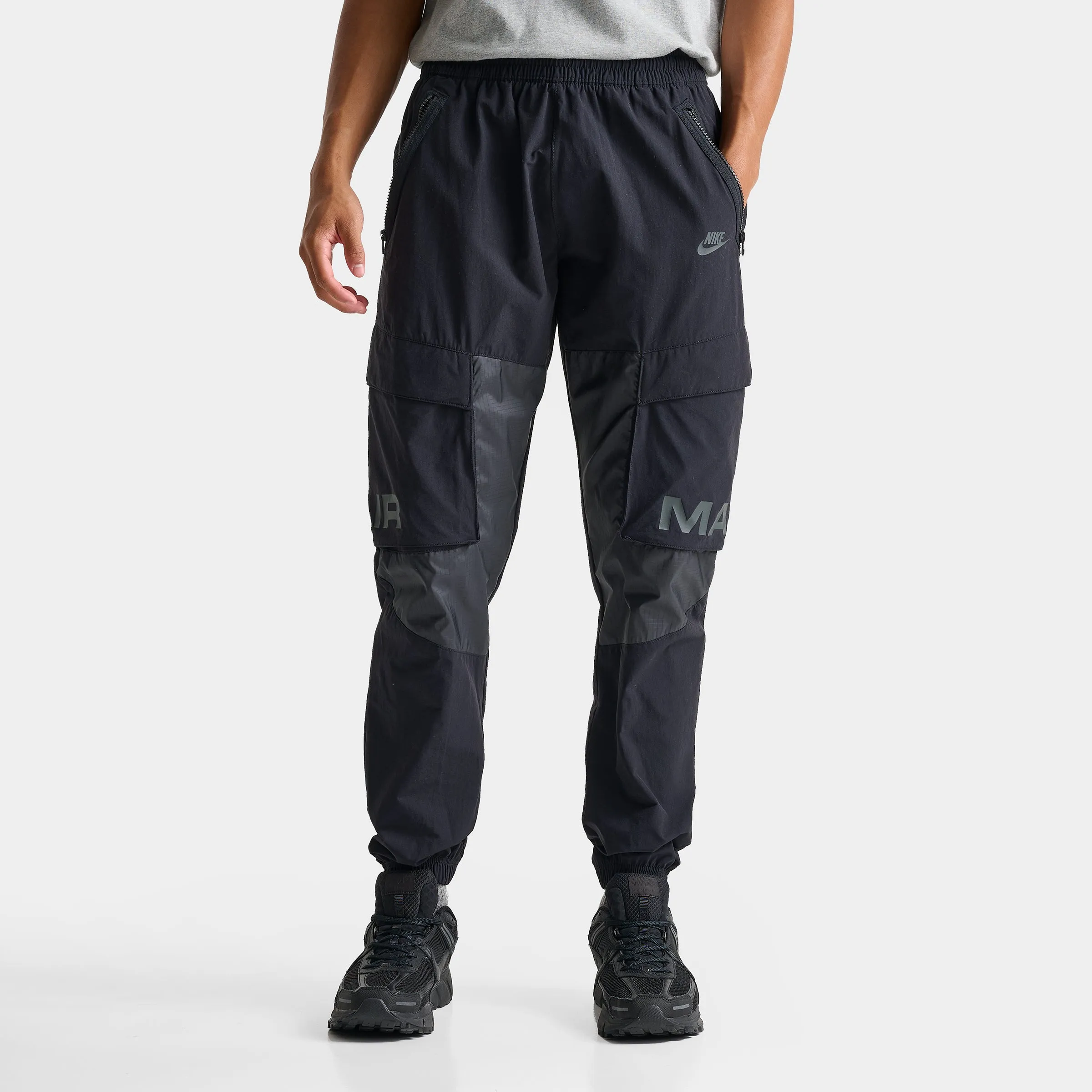 Nike Sportswear Air Max Woven Cargo Pants / Black