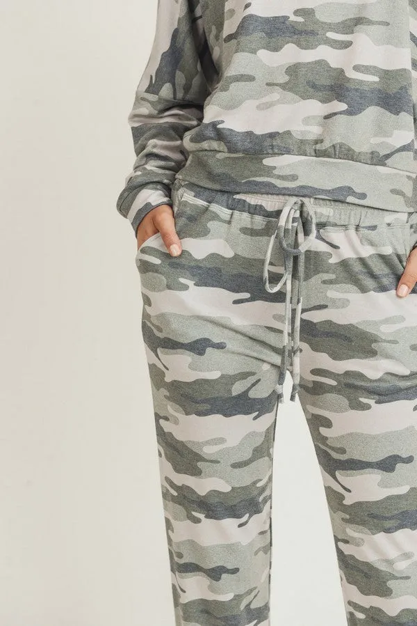 Relaxed Green Camo Print Set