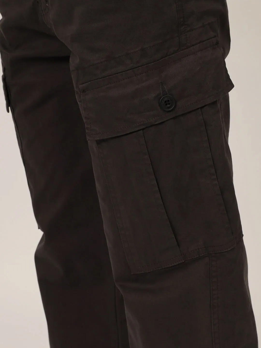 Six pockets olive cargo