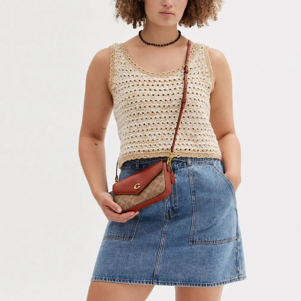 Wyn Crossbody Bag In Signature Canvas